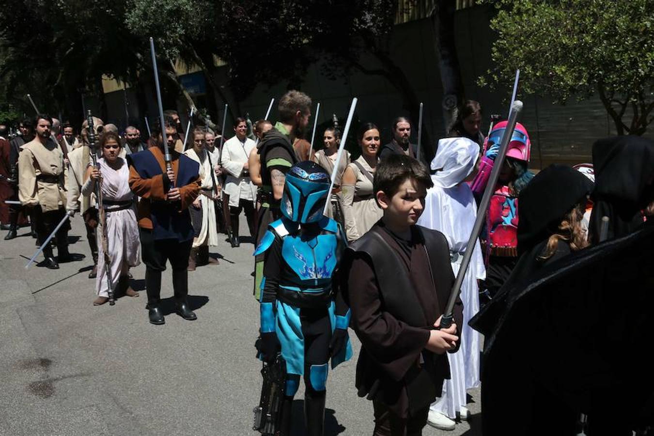 Metrópoli cierra sus puertas con un desfile de Star Wars