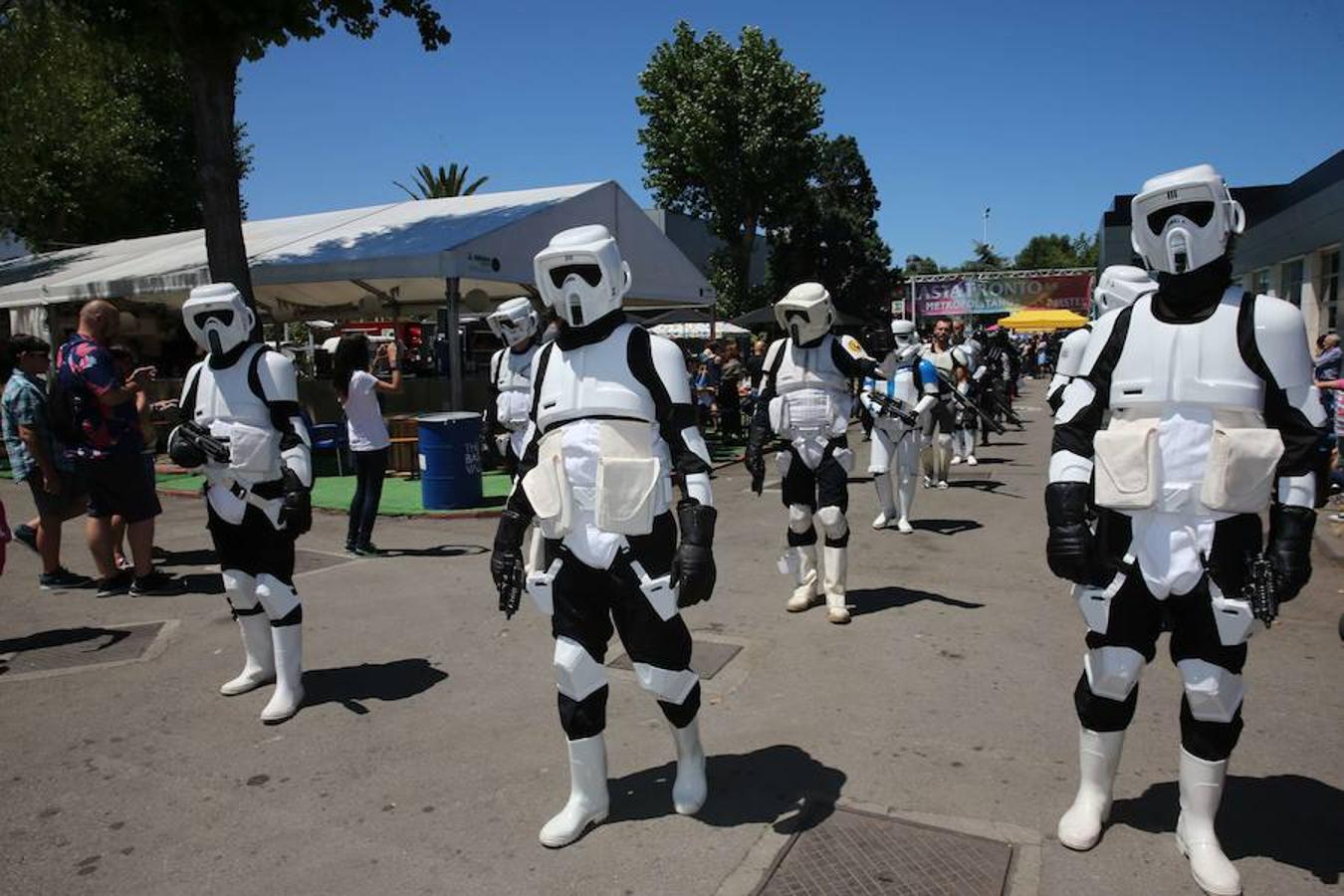 Metrópoli cierra sus puertas con un desfile de Star Wars