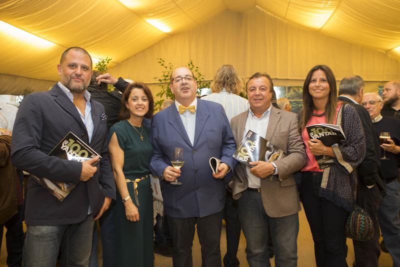 Cóctel multitudinario en la fiesta de la gastronomía