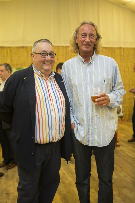 Cóctel multitudinario en la fiesta de la gastronomía