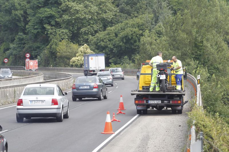 Un herido en un accidente en la ronda de Oviedo