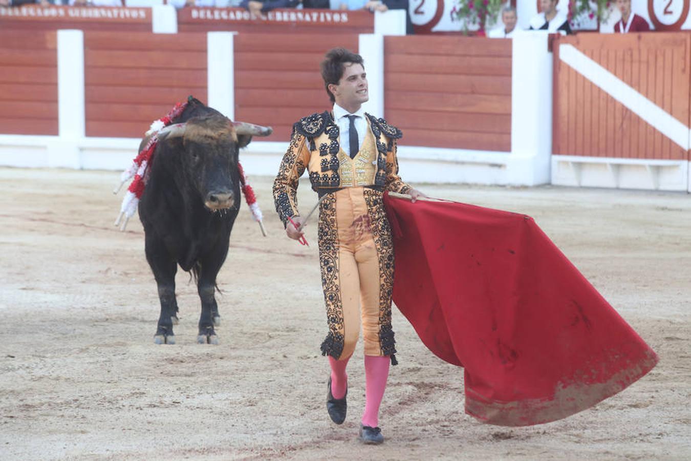 Novillada de apertura de la Feria Taurina de Begoña