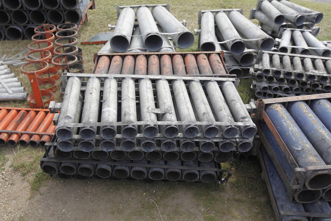 Preparativos para la noche de los fuegos de Gijón