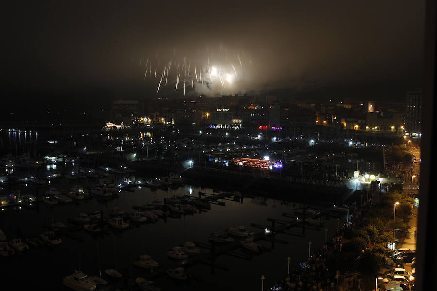 La noche de los Fuegos, en imágenes