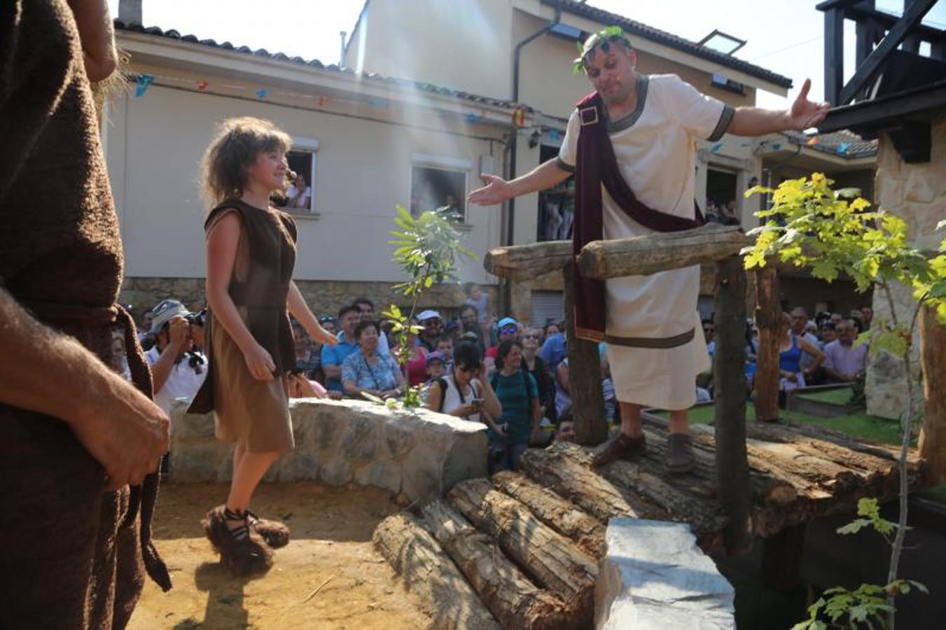 Valdesoto sale a la calle en carroza