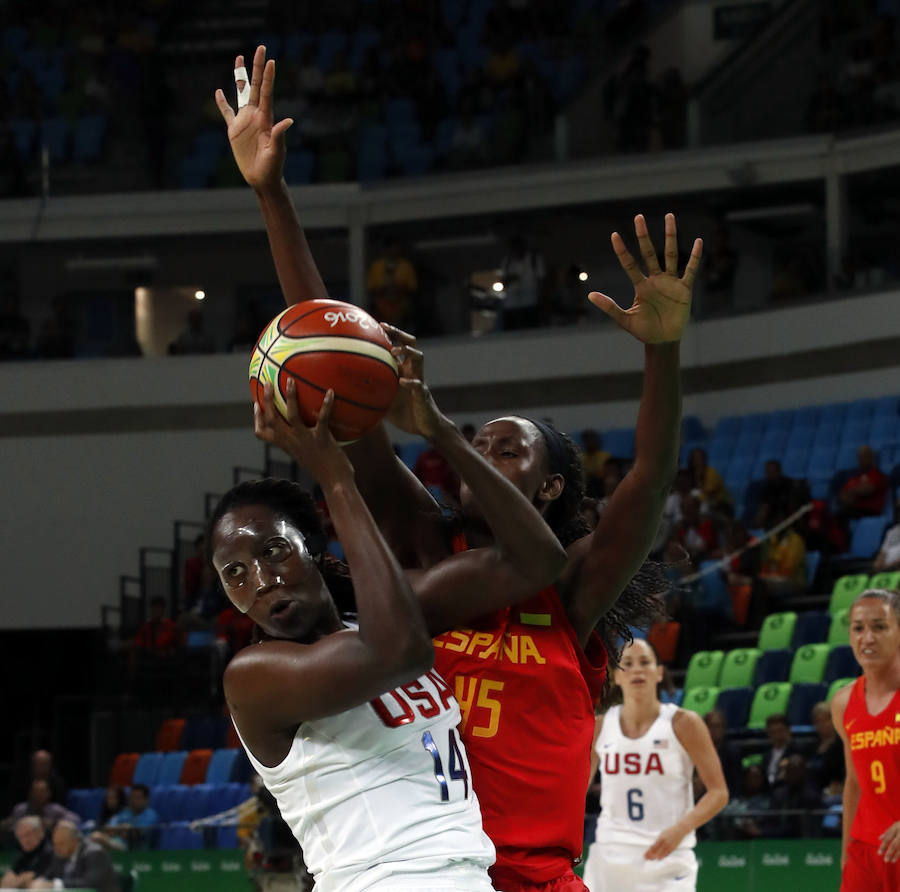 España y Estados Unidos se enfrentan en la final de baloncesto femenino