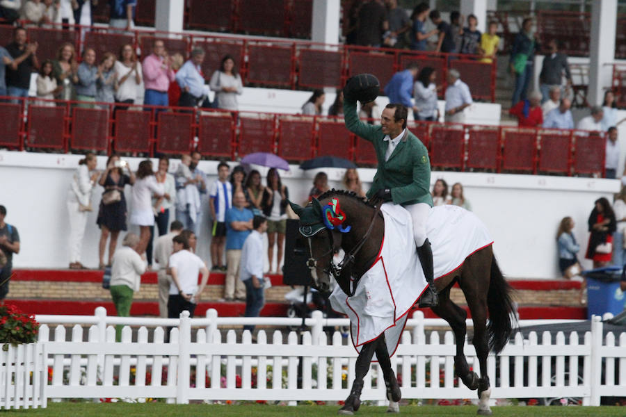 Comienza el Concurso Internacional de Saltos de Gijón