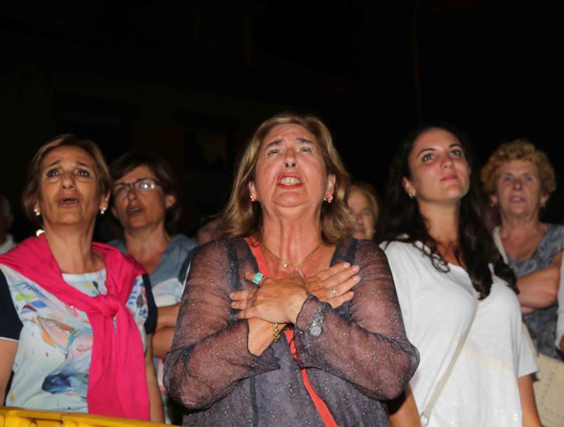 Concierto del Dúo Dinámico en Llanes