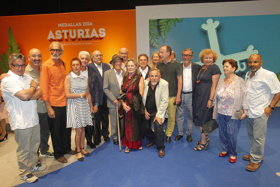 Las Medallas de Asturias, ejemplos de la sociedad