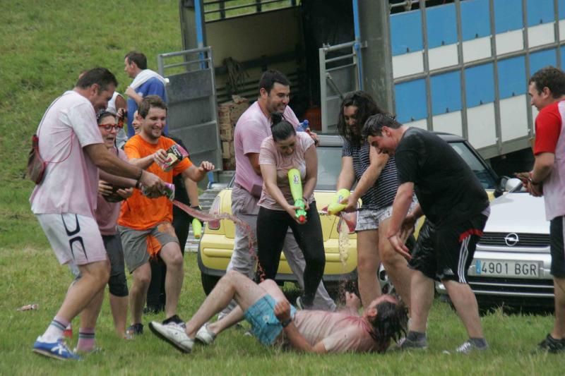 El vino, fiesta en Llamigo