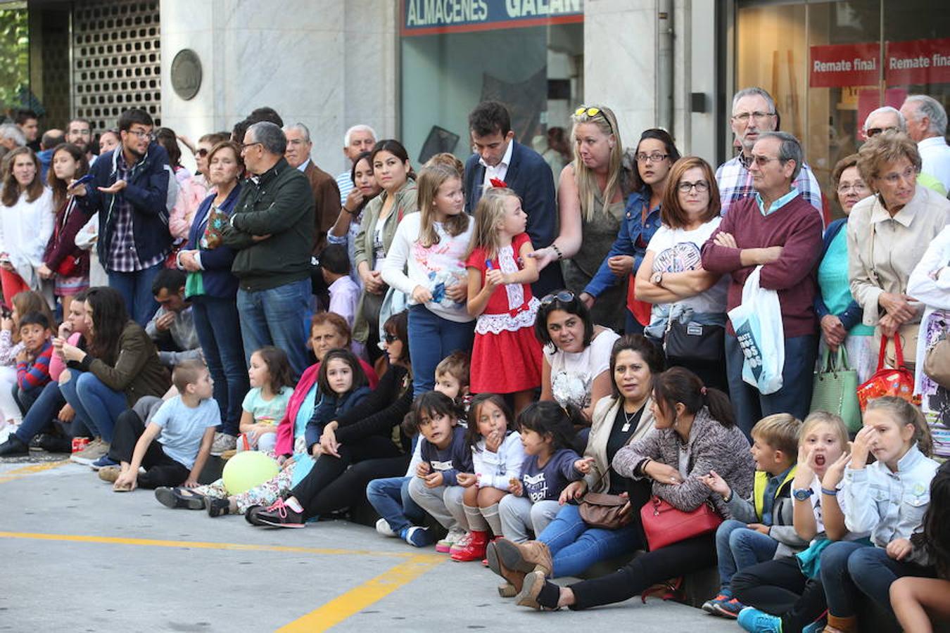 ¿Estuviste en el desfile del Día de América en Asturias? ¡Búscate!