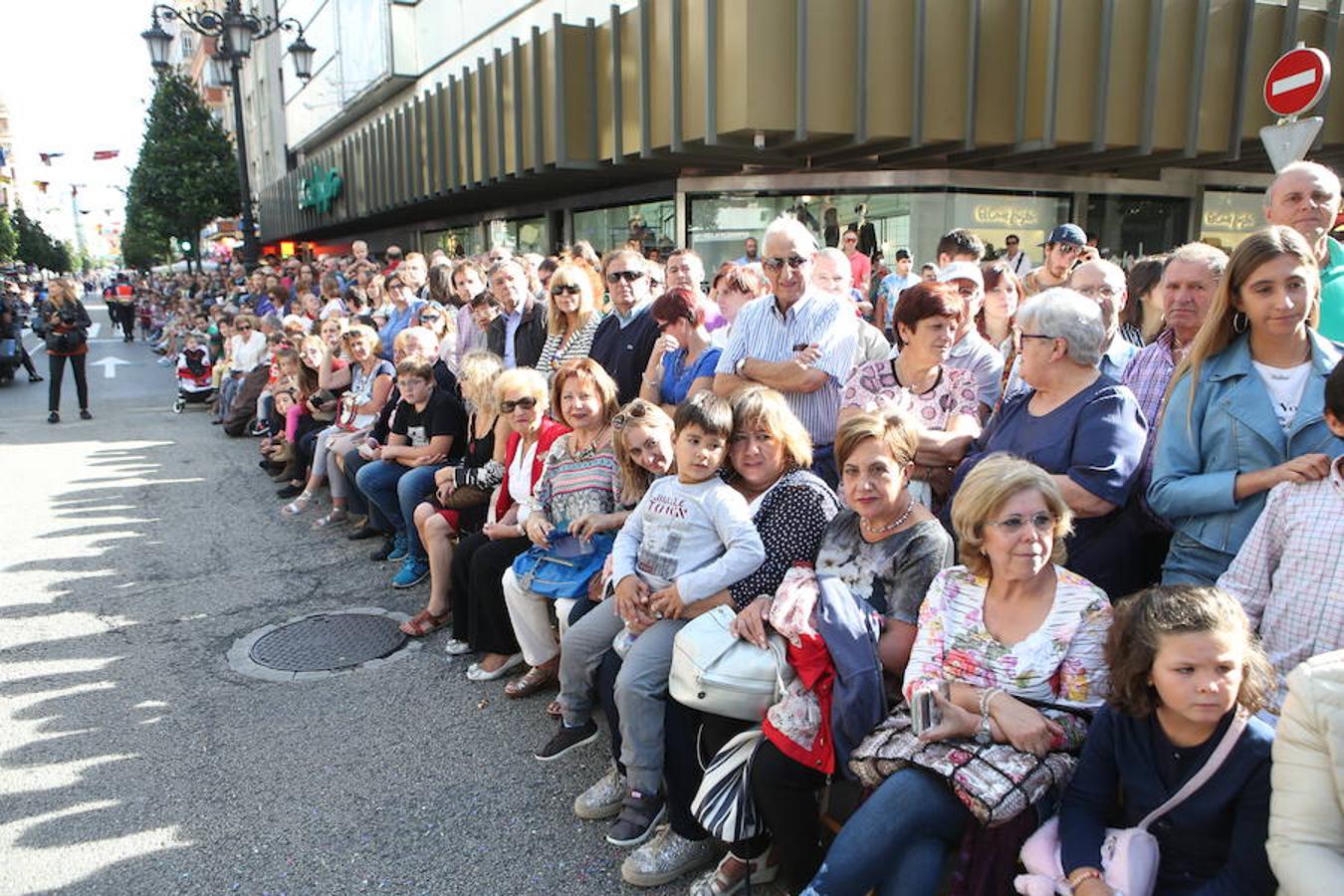 ¿Estuviste en el desfile del Día de América en Asturias? ¡Búscate!