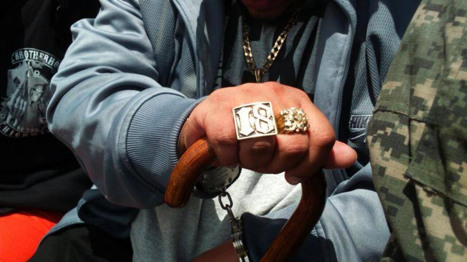 Así es la llegada de presos peligrosos a una cárcel de alta seguridad