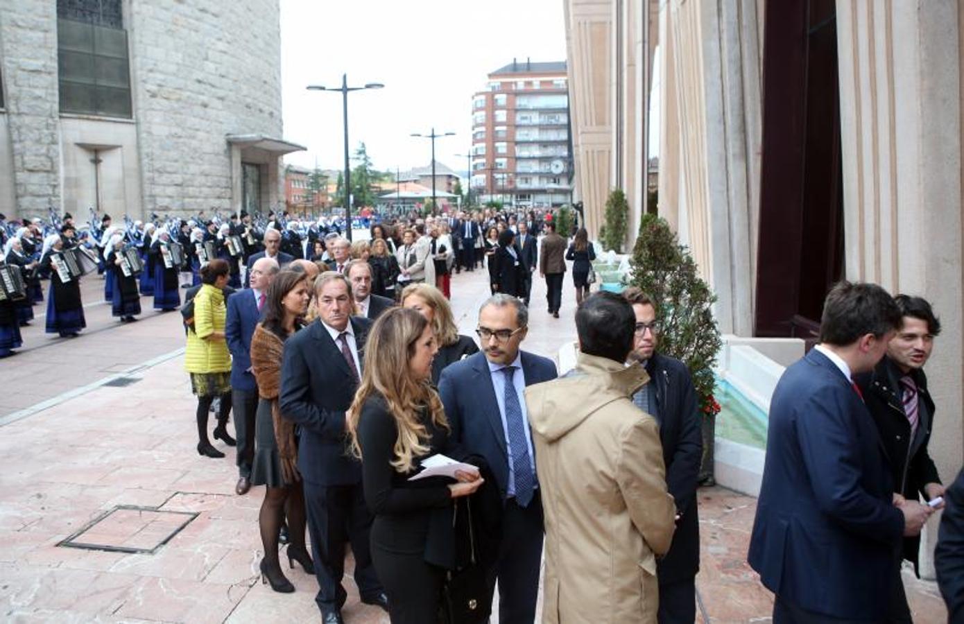 Los Reyes, en Oviedo para los Premios Princesa de Asturias