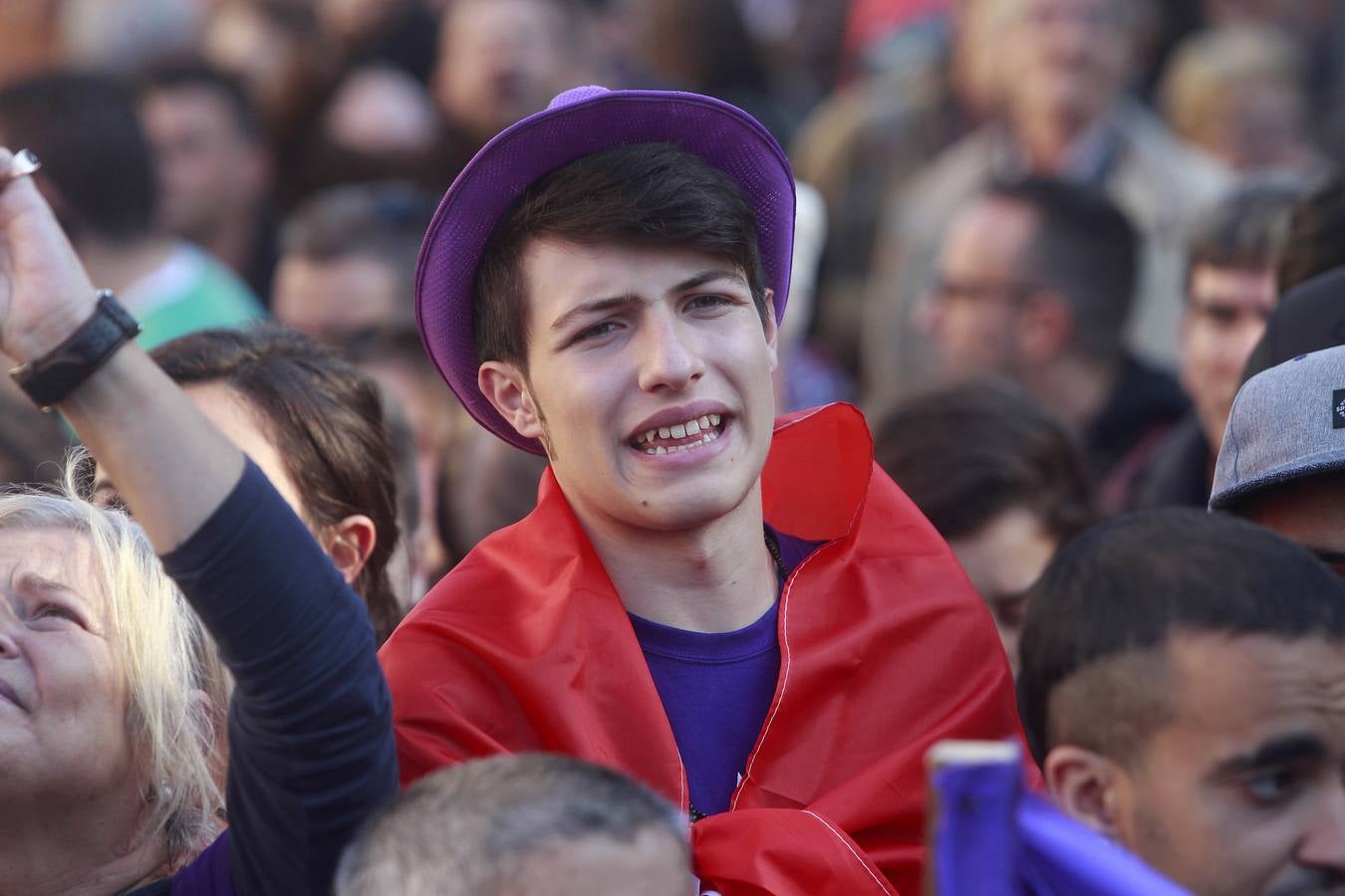 Protestas a la entrada de los Premios Princesa de Asturias