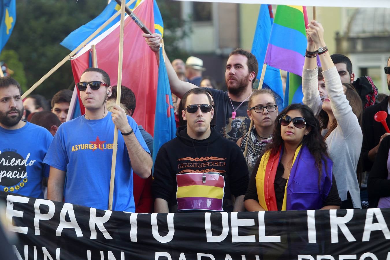 Protestas a la entrada de los Premios Princesa de Asturias