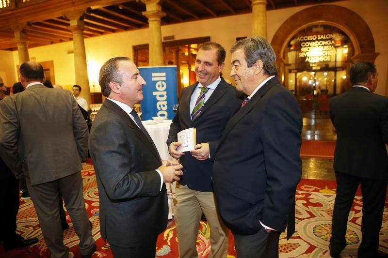 El grupo El Roxu, premio Asturmanager