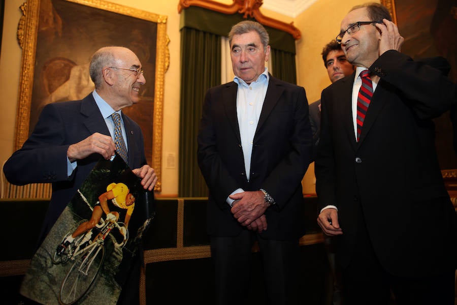 El ciclista Eddy Merckx deja huella en Asturias