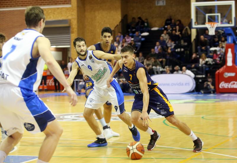 El Unión Financiera Oviedo - CB Prat, en imágenes