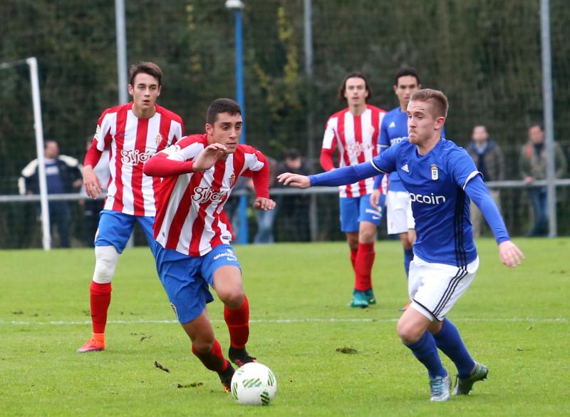 Real Oviedo B - Sporting B, en imágenes