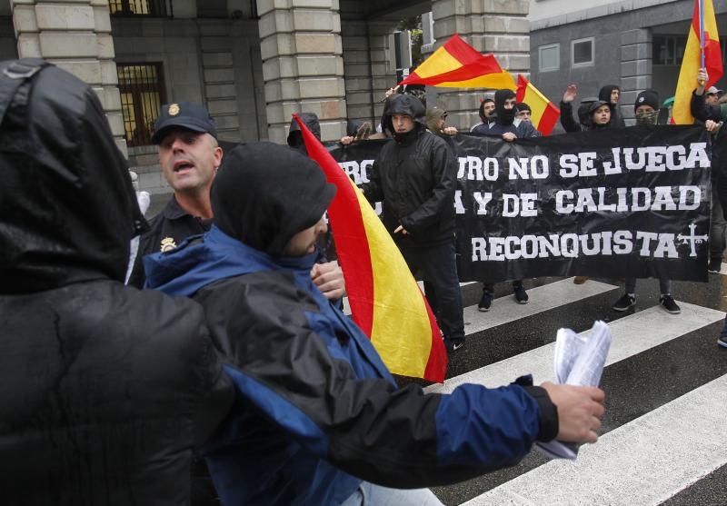 Manifestación contra las reválidas en Oviedo