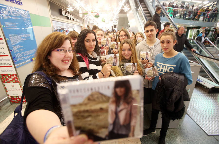 Oviedo se rinde a Vanesa Martín