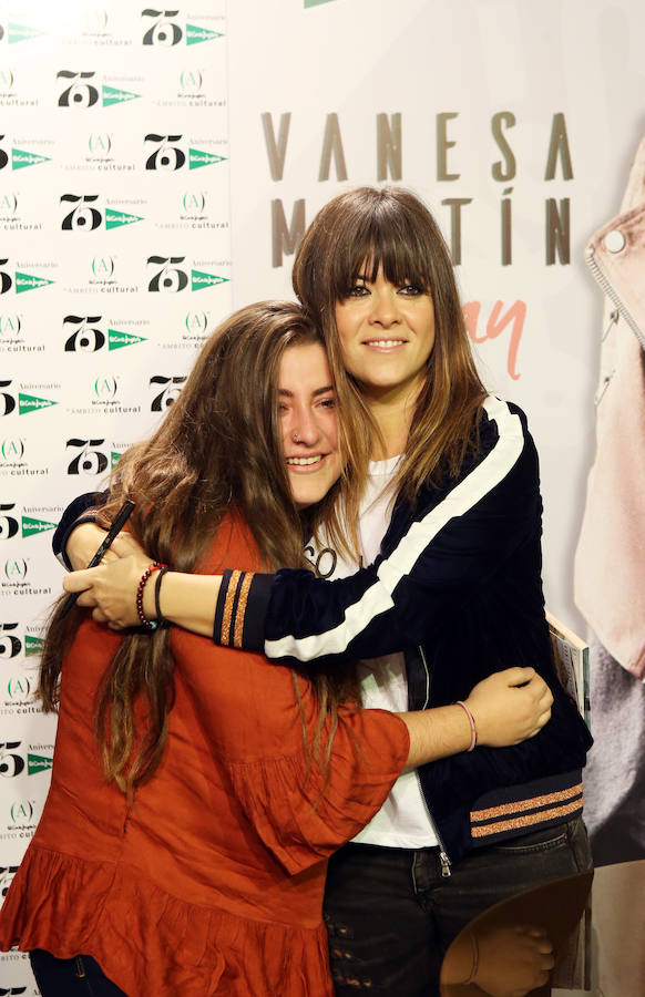 Oviedo se rinde a Vanesa Martín