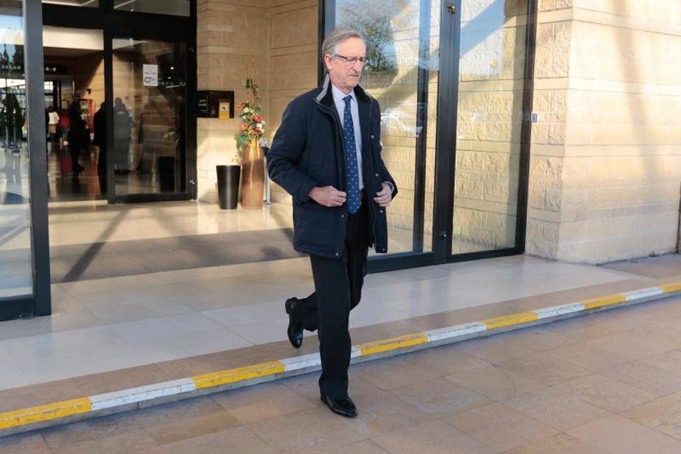 Familiares y conocidos despiden Claudio Fernández Junquera