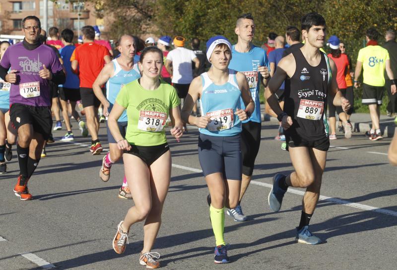 2.800 corredores en el Cross de Nochebuena de Gijón