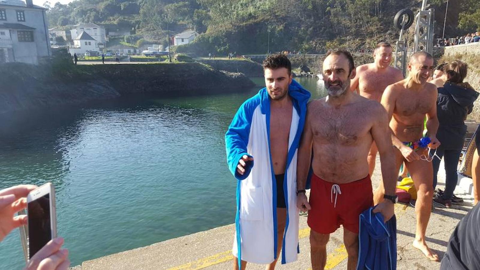 Viavélez. Los participantes hicieron el recorrido a nado.