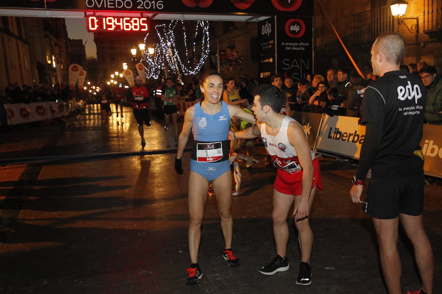 Multitudinaria carrera de San Silvestre en Oviedo