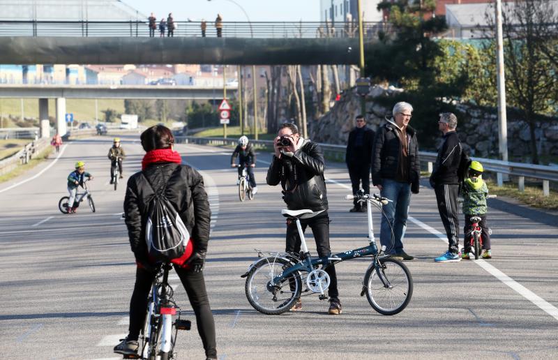 Santullano estrena bulevar