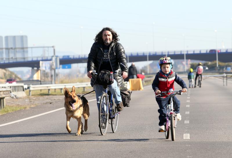 Santullano estrena bulevar