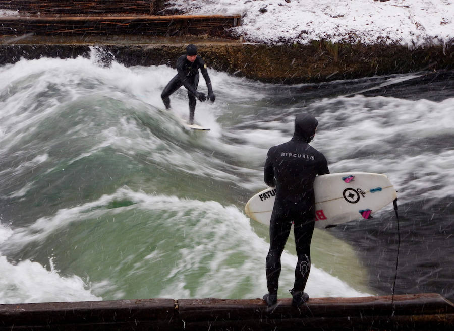 Surfear en el río