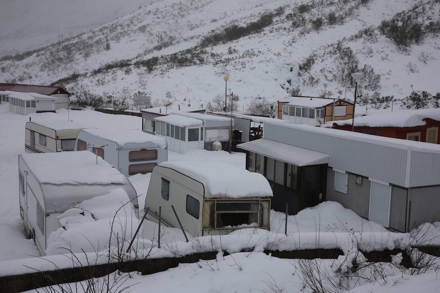 La nieve cubre Asturias a la espera de una ola de frío siberiano
