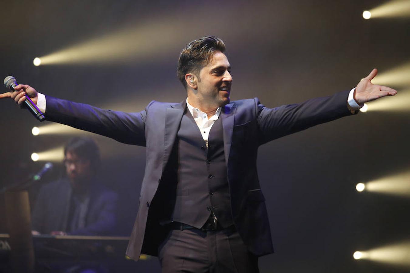 Concierto de David Bustamante en el Teatro de la Laboral de Gijón