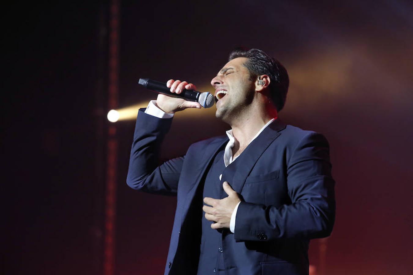 Concierto de David Bustamante en el Teatro de la Laboral de Gijón