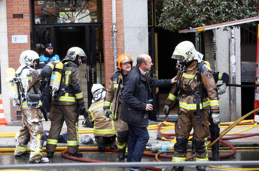 Incendio en un bazar chino de Oviedo
