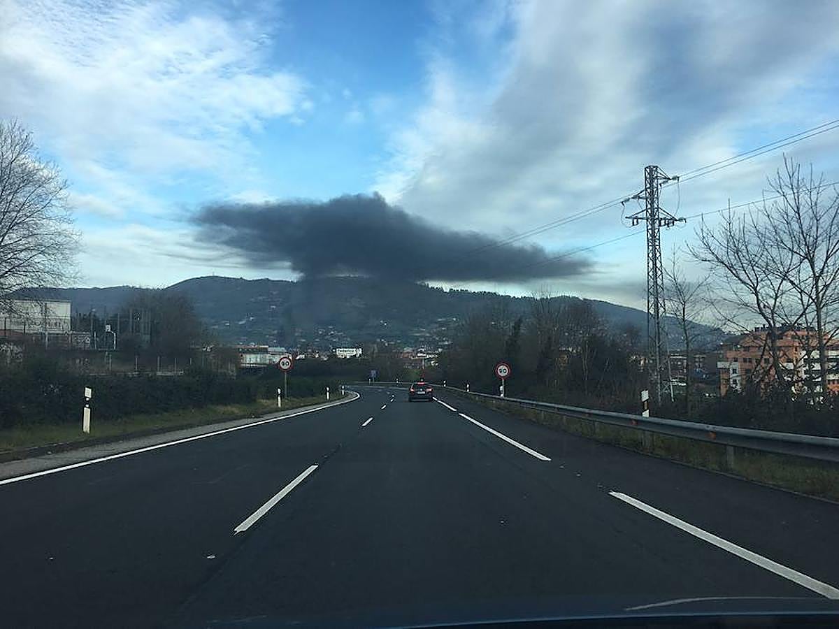 Incendio en un bazar chino de Oviedo