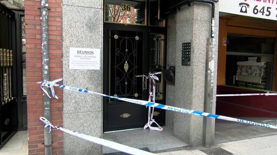 Vecinos afectados por el incendio del bazar chino en Pumarín