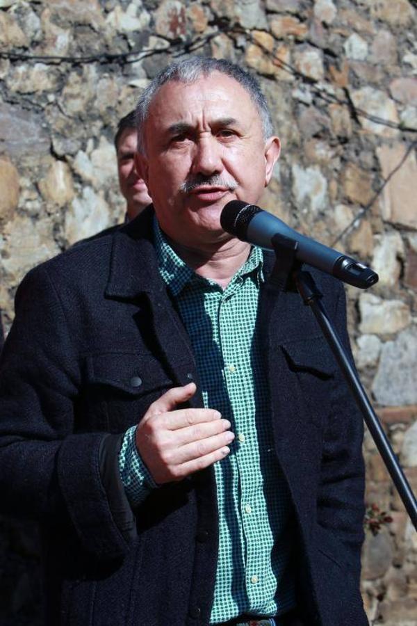 Homenaje a Manuel Llaneza