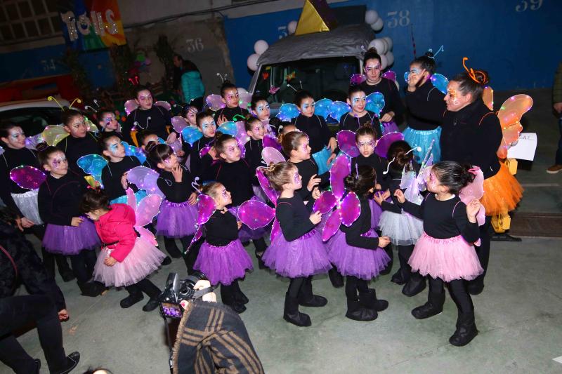 Ribadesella estalla con el Antroxu