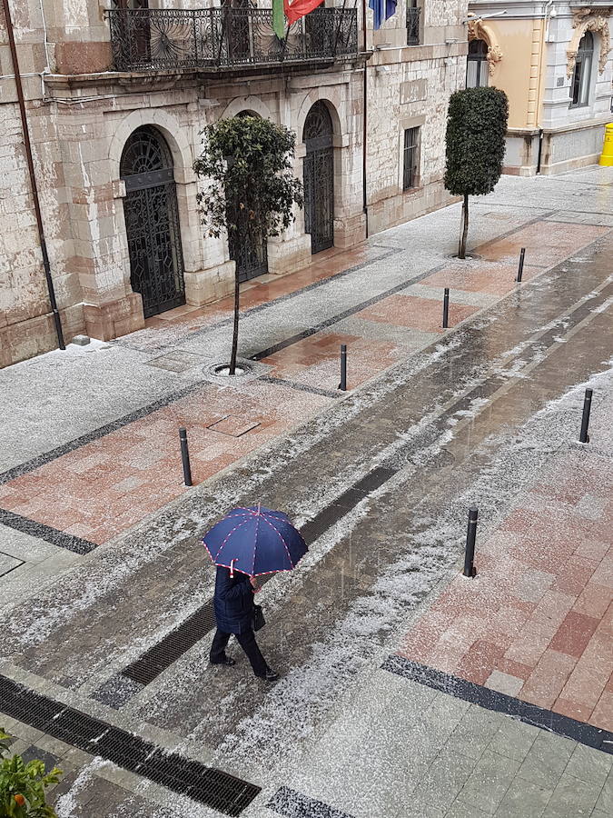 Fuerte granizada en Llanes