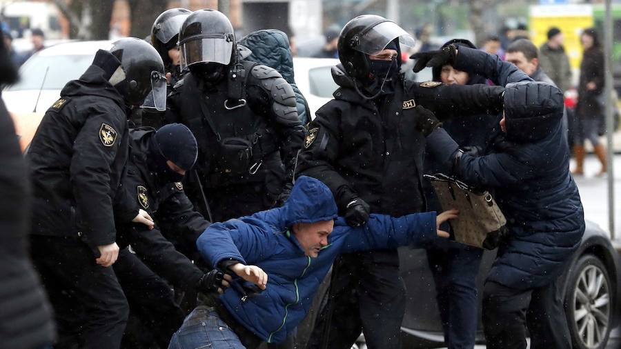 Violencia policial en Bielorrusia