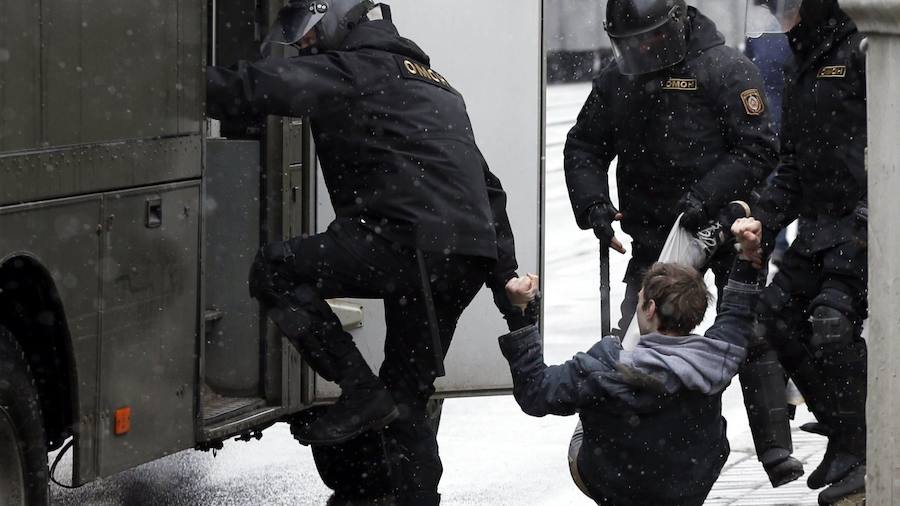 Violencia policial en Bielorrusia