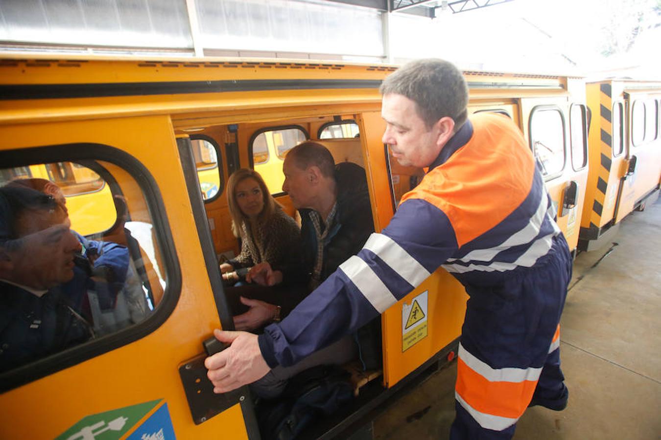 El tren minero de Samuño abre la temporada 2017