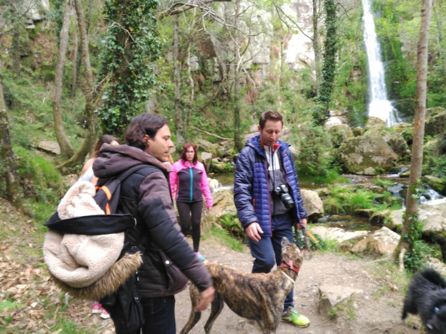 Viernes Santo de lleno turístico en Asturias pese a las nubes