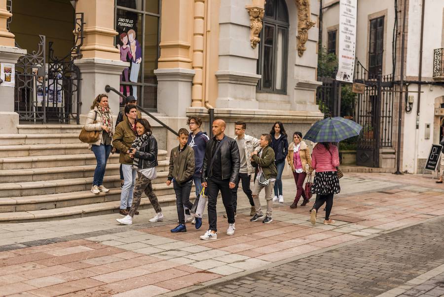 Viernes Santo de lleno turístico en Asturias pese a las nubes