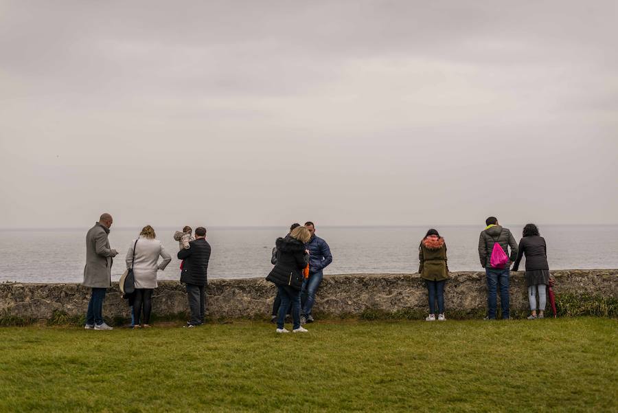 Viernes Santo de lleno turístico en Asturias pese a las nubes