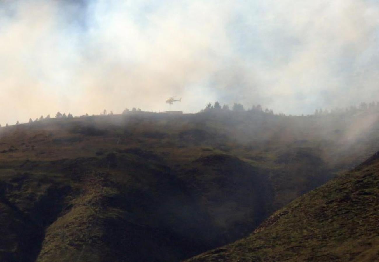 Fuego en el oriente asturiano.